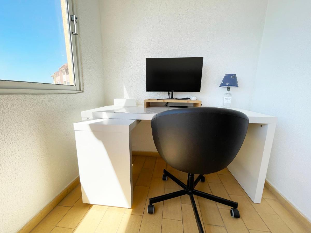 Panoramic Seaview - 2 Bedroom, Main Ave, 15 Min Walk Beach, Workspace Albufeira Eksteriør bilde